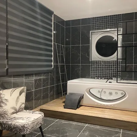 Des Argousiers Hotel