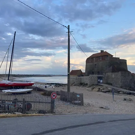 Des Argousiers Hotel