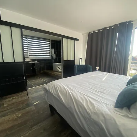 Des Argousiers Hotel